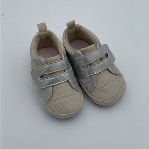 Ro+Me soft sole barefoot first walkers shoes size 12-18 months
